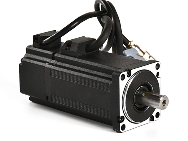 伺服電機驅動器與步進電機驅動器之間的區別